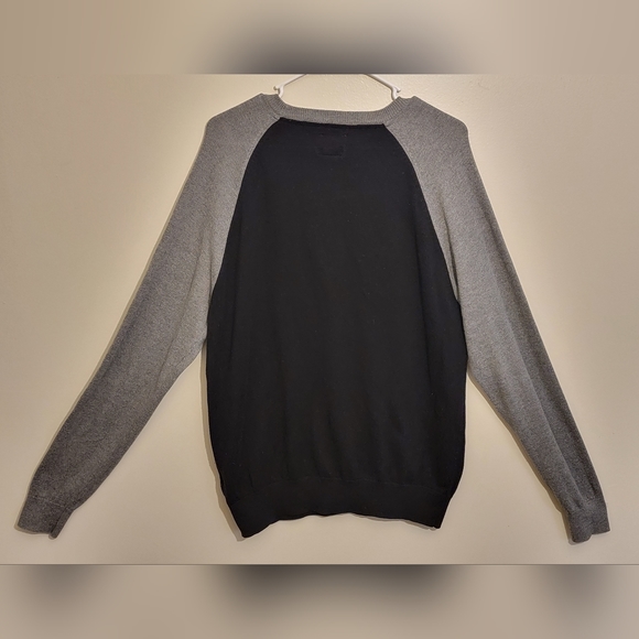 ST.JOHN'S BAY Crewneck Colorblock Sweatshirt - Picture 2 of 4